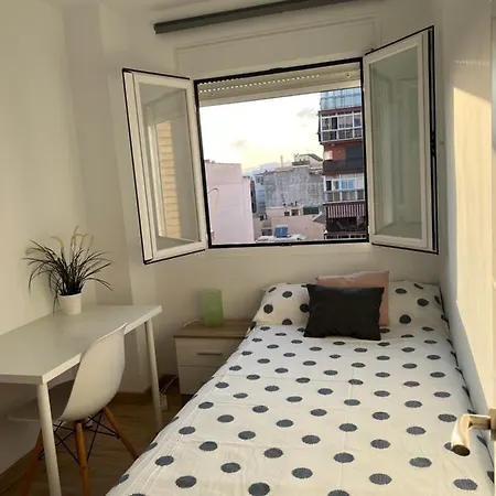 Casa Manuela * مالقة